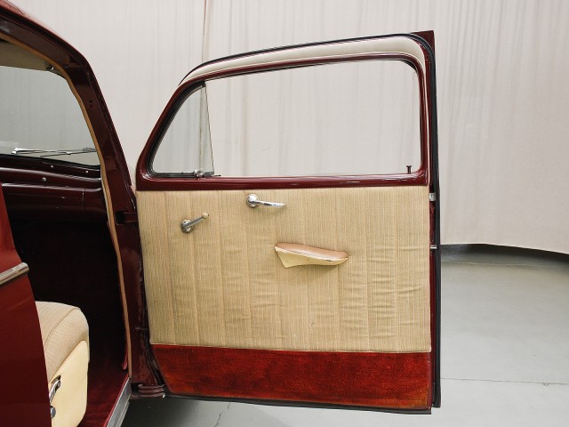 1940 Lincoln Zephyr Coupe
