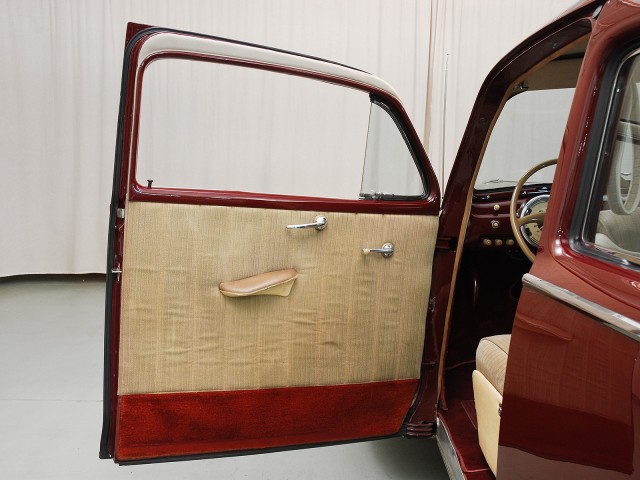 1940 Lincoln Zephyr Coupe