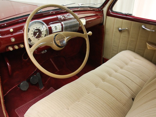 1940 Lincoln Zephyr Coupe