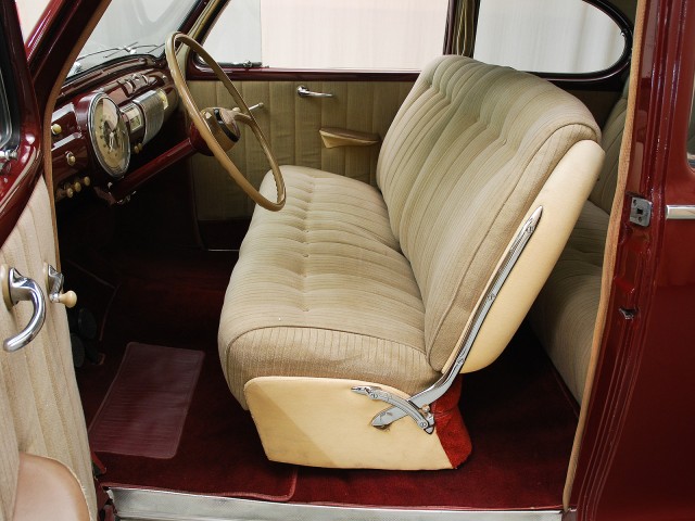 1940 Lincoln Zephyr Coupe