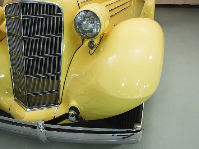 1935 Cadillac 355E Coupe