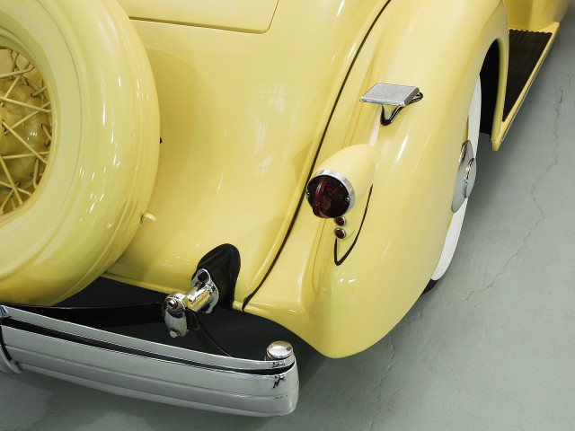 1935 Cadillac 355E Coupe