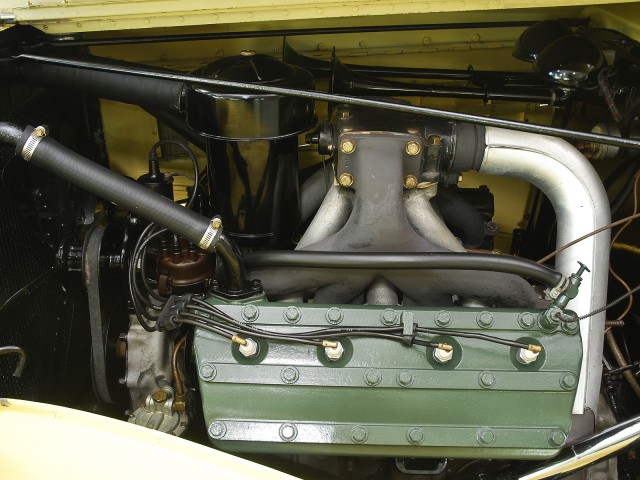 1935 Cadillac 355E Coupe