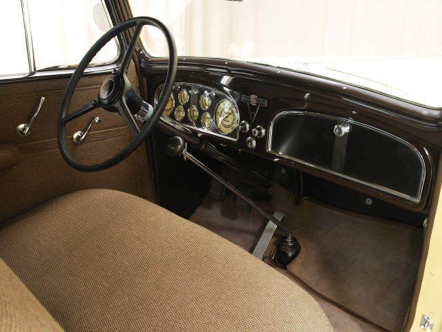 1935 Cadillac 355E Coupe