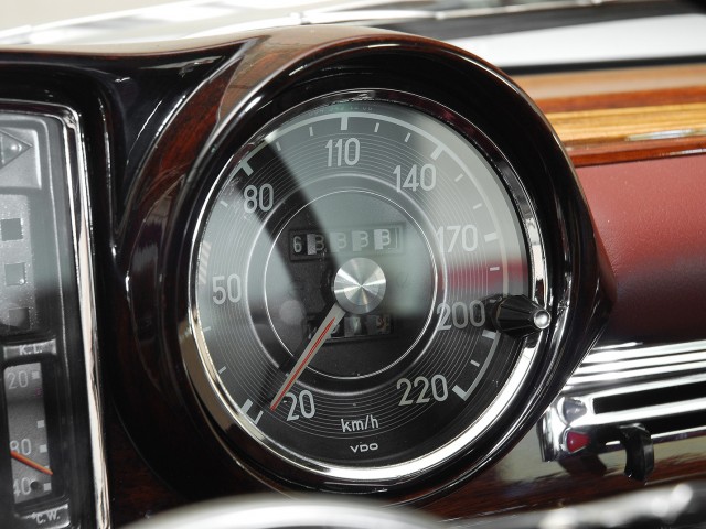1965 Mercedes-Benz 300SE Coupe