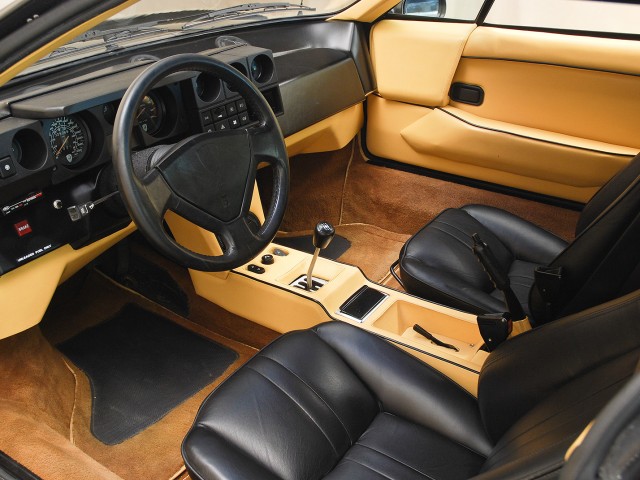 1988 Lamborghini Jalpa Coupe