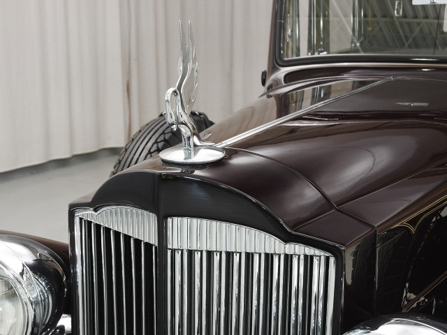 1934 Packard Super 8 Club Sedan