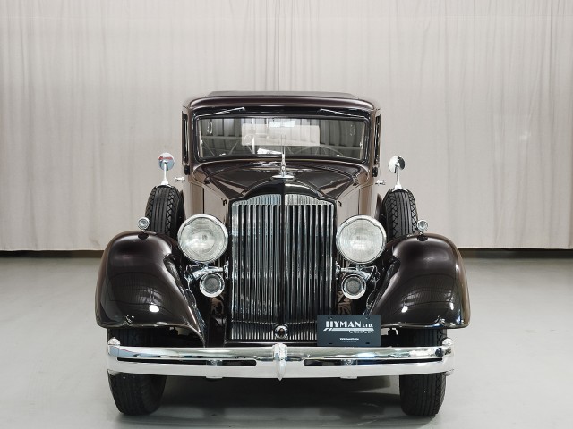 1934 Packard Super 8 Club Sedan