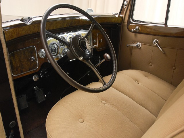 1934 Packard Super 8 Club Sedan