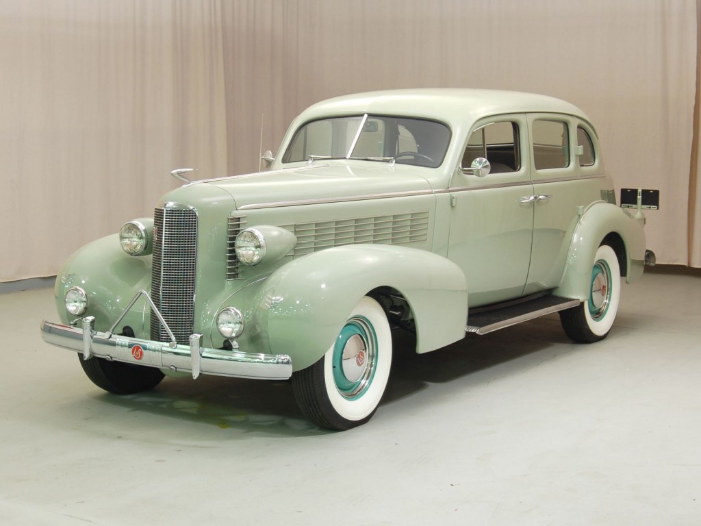 1937 LaSalle Sedan