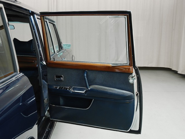 1970 Mercedes-Benz 600 6 Door Pullman