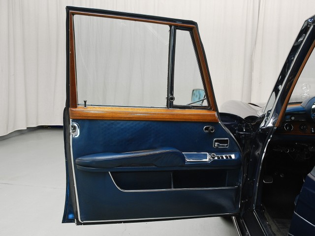 1970 Mercedes-Benz 600 6 Door Pullman