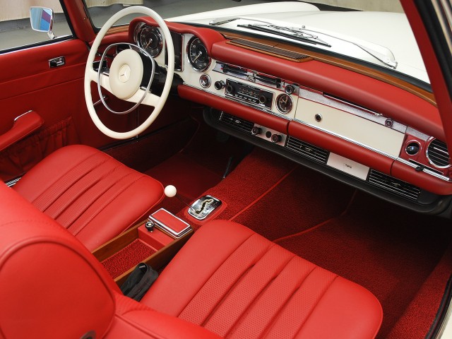 1971 Mercedes-Benz 280SL Convertible
