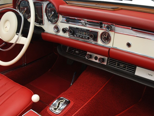 1971 Mercedes-Benz 280SL Convertible
