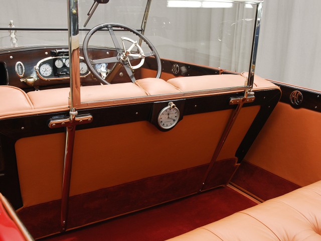 Back interior of old AC Acedes-Magna Tourer for sale by Hyman classic car dealers