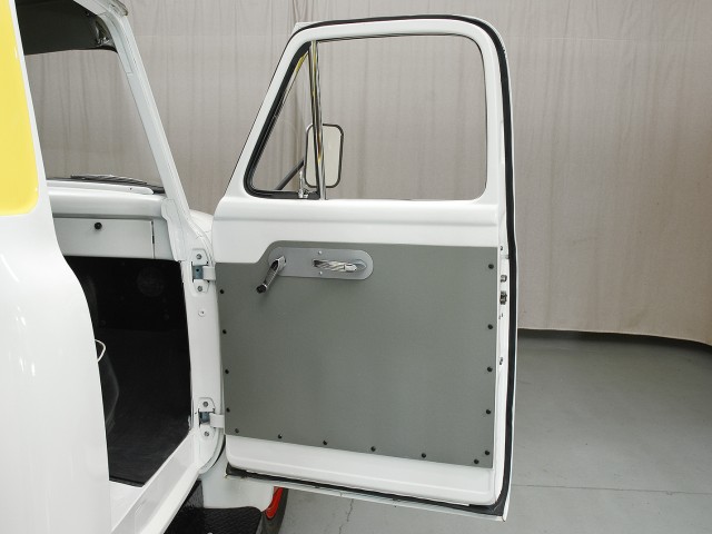 1955 Ford F600 Tow Truck