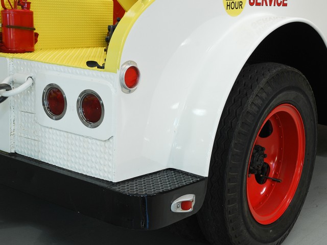 1955 Ford F600 Tow Truck