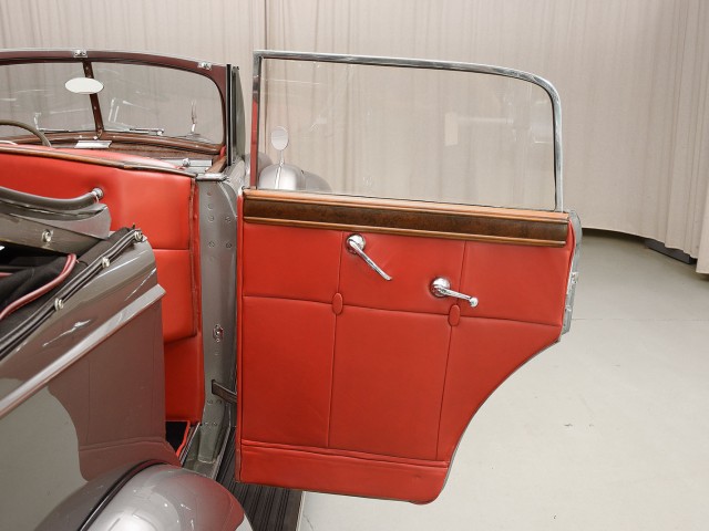 1939 Packard Twelve Convertible Sedan
