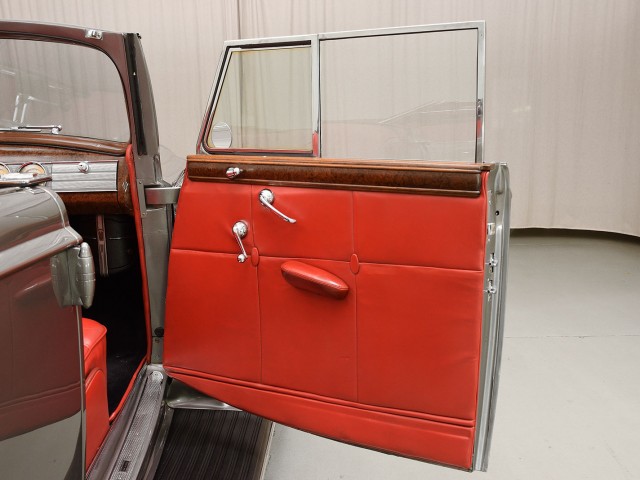 1939 Packard Twelve Convertible Sedan