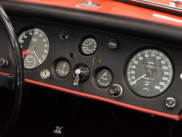 1957 Jaguar XK140 SE MC Roadster
