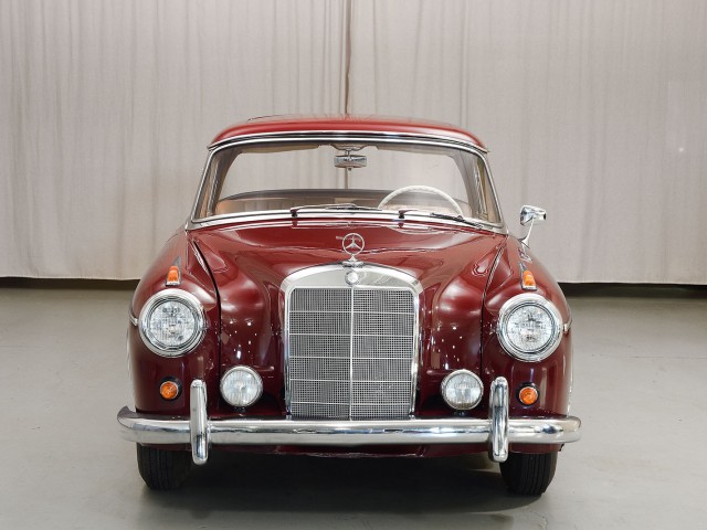 1960 Mercedes-Benz 220SE Coupe