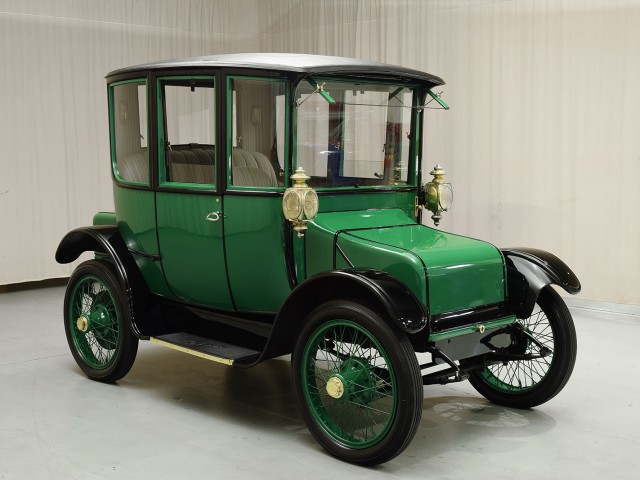 1916 Rauch & Lang Electric J6 Coach