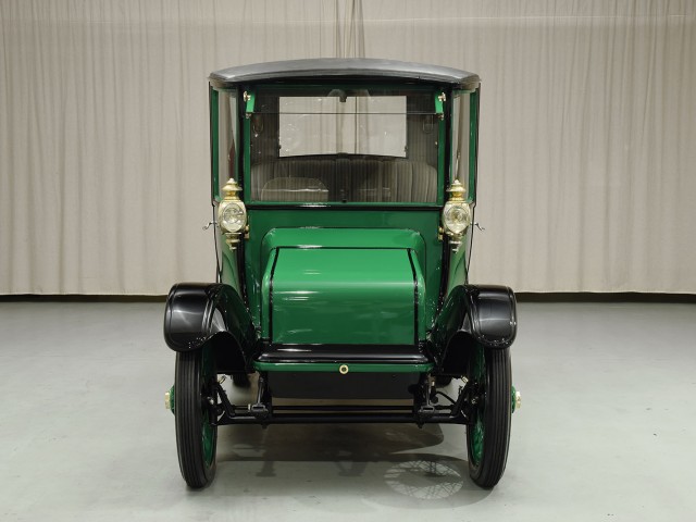 1916 Rauch & Lang Electric J6 Coach