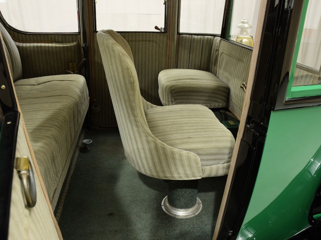 1916 Rauch & Lang Electric J6 Coach