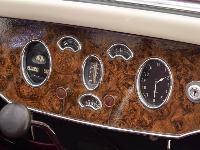 1931 Packard Custom Eight Dual Windshield Phaeton