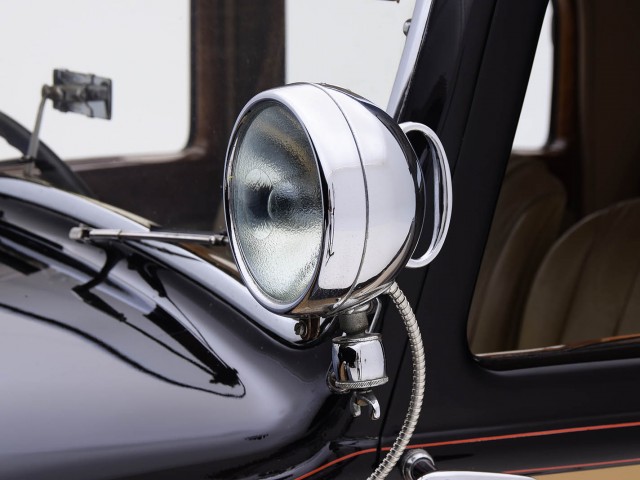 1938 Bentley 4 1/4 Litre Saloon