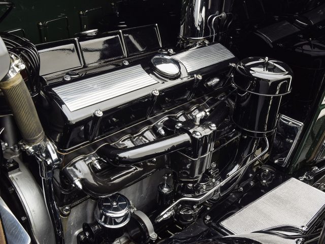 1931 Cadillac V12 Convertible Coupe