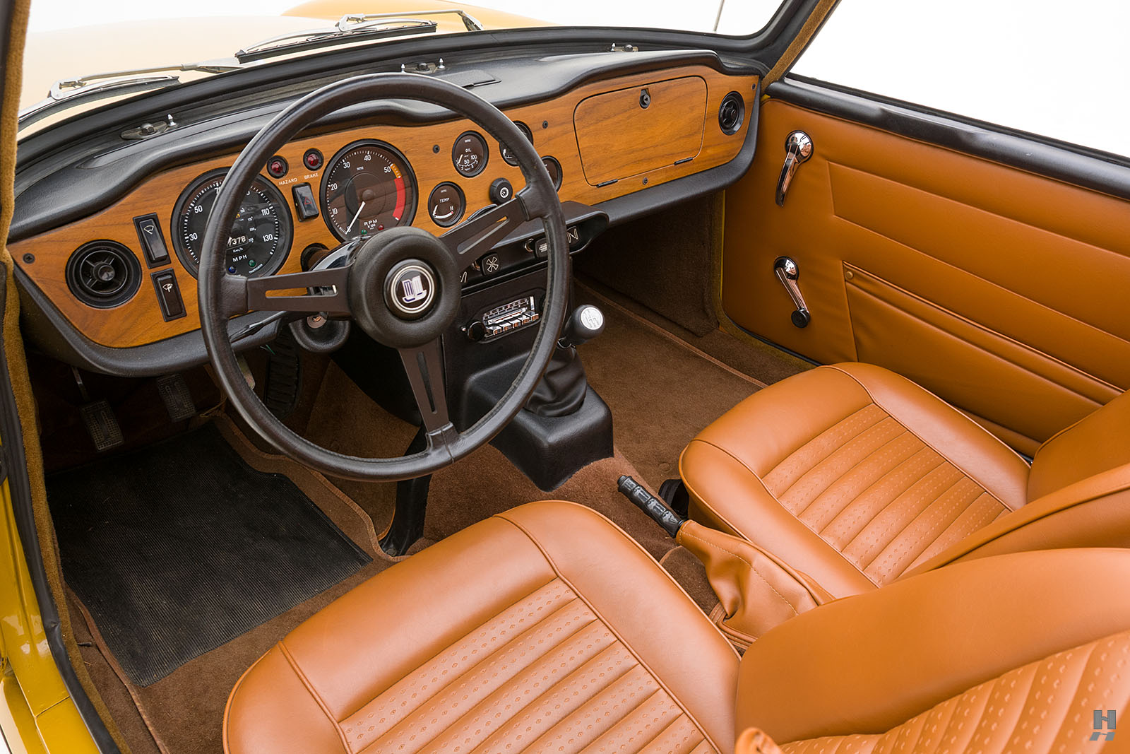 Triumph Tr6 Interior Dashboard Tr6 Car Hi Res Stock Photography And Triumph Tr6 Interior Dashboard Tr6 Car Hi Res Stock Photography And