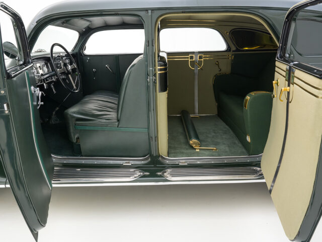 interior of chrysler major bowes for sale by hyman classic car dealers