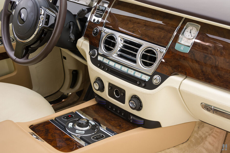dashboard on old rolls-royce ghost model for sale at hyman classic cars