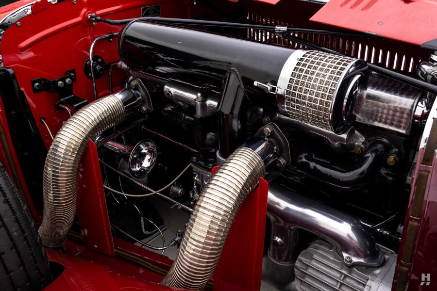 engine of antique 1937 Mercedes-Benz 500 K Cabriolet C for sale by Hyman classic cars