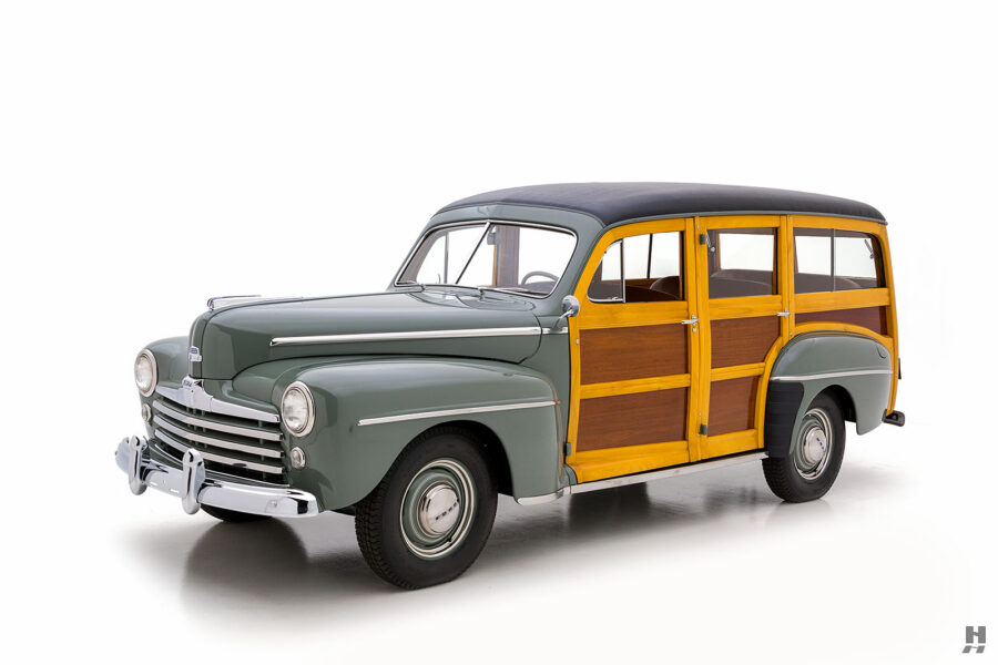 1948 Ford Super Deluxe Station Wagon |