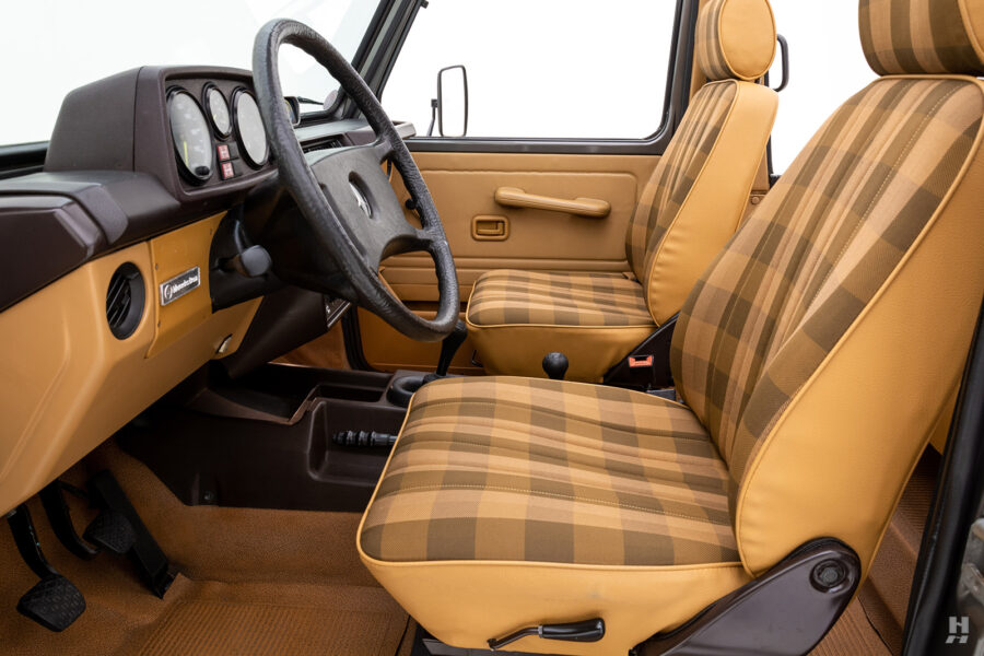 front interior of vintage 1988 Mercedes-Benz G200 Cabrio for sale by Hyman classic cars