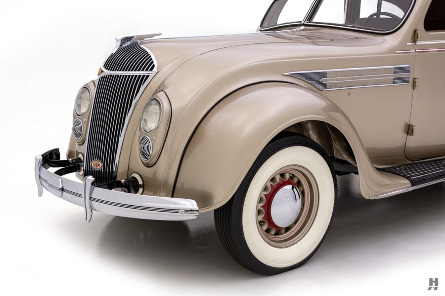 1936 Chyrsler Airflow C9 Coupe